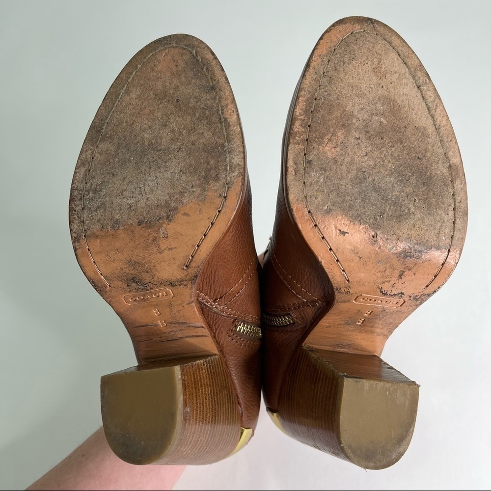 COACH Hattie Camel Brown Gold Leather Stacked Heel Ankle Classy Booties Boots - Picture 11 of 12